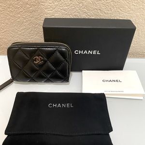 Like New Authentic Chanel Quilted lambskin zip around coin purse black